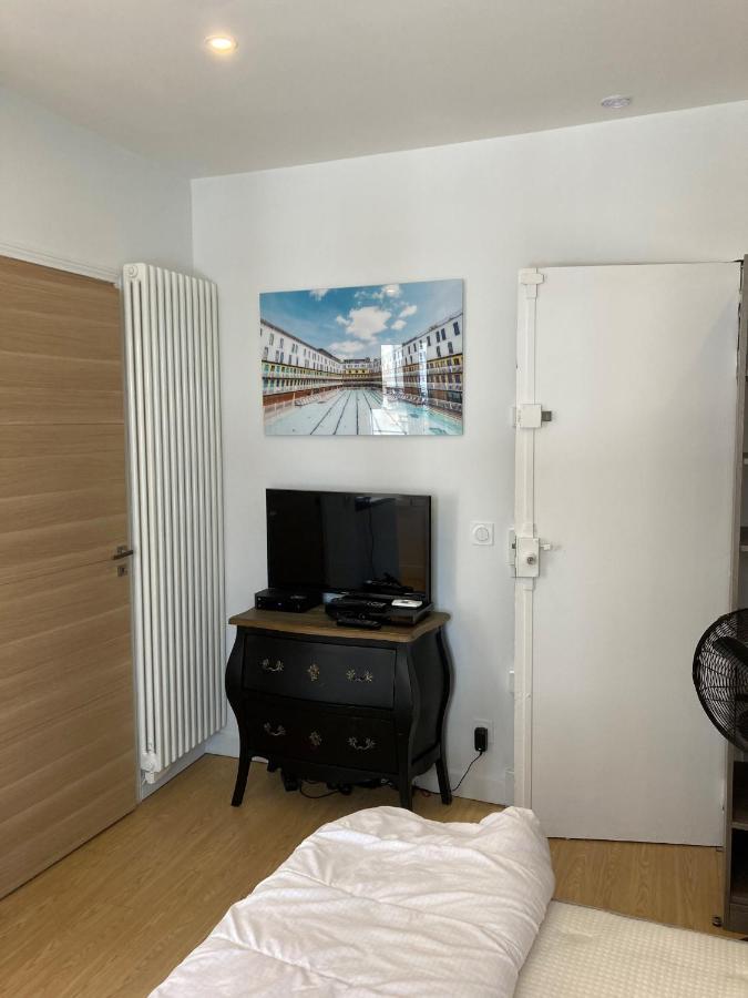 Pied A Terre Saint-Germain-Des-Pres Apartment Paris Luaran gambar